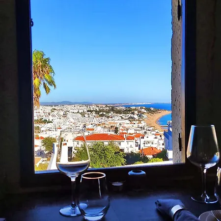 Daire Windmill Hill Gem Townhouse By Becherish Albufeira