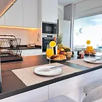 Windmill Hill Gem Townhouse By Becherish *