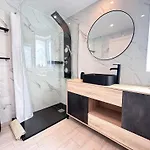 Apartamento Windmill Hill Gem Townhouse By Becherish Albufeira