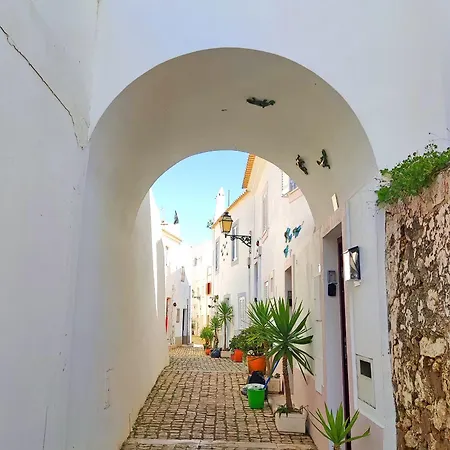 Windmill Hill Gem Townhouse By Becherish Apartment