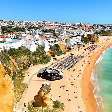 Daire Windmill Hill Gem Townhouse By Becherish Albufeira
